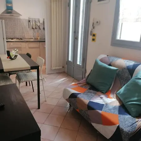 Holiday home La Casina Giramondo Di Ele *