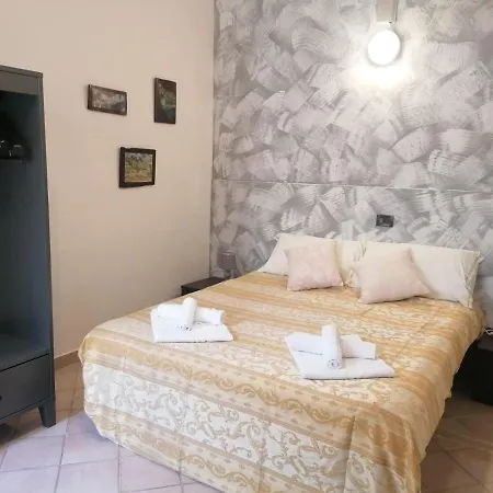La Casina Giramondo Di Ele Holiday home Viareggio